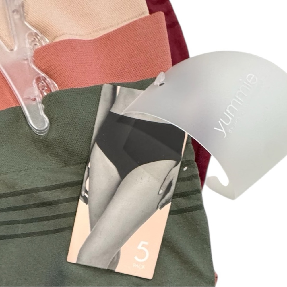 YUMMIE 5 Pack Solids Seamless Stretchy Comfy Tagfree Panties Briefs NWT Large - Picture 6 of 15